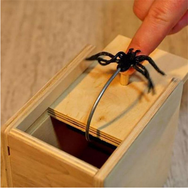 Spider box prank